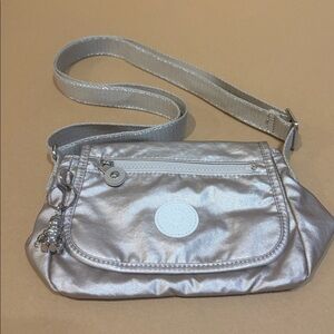 Kipling Metallic Messenger purse